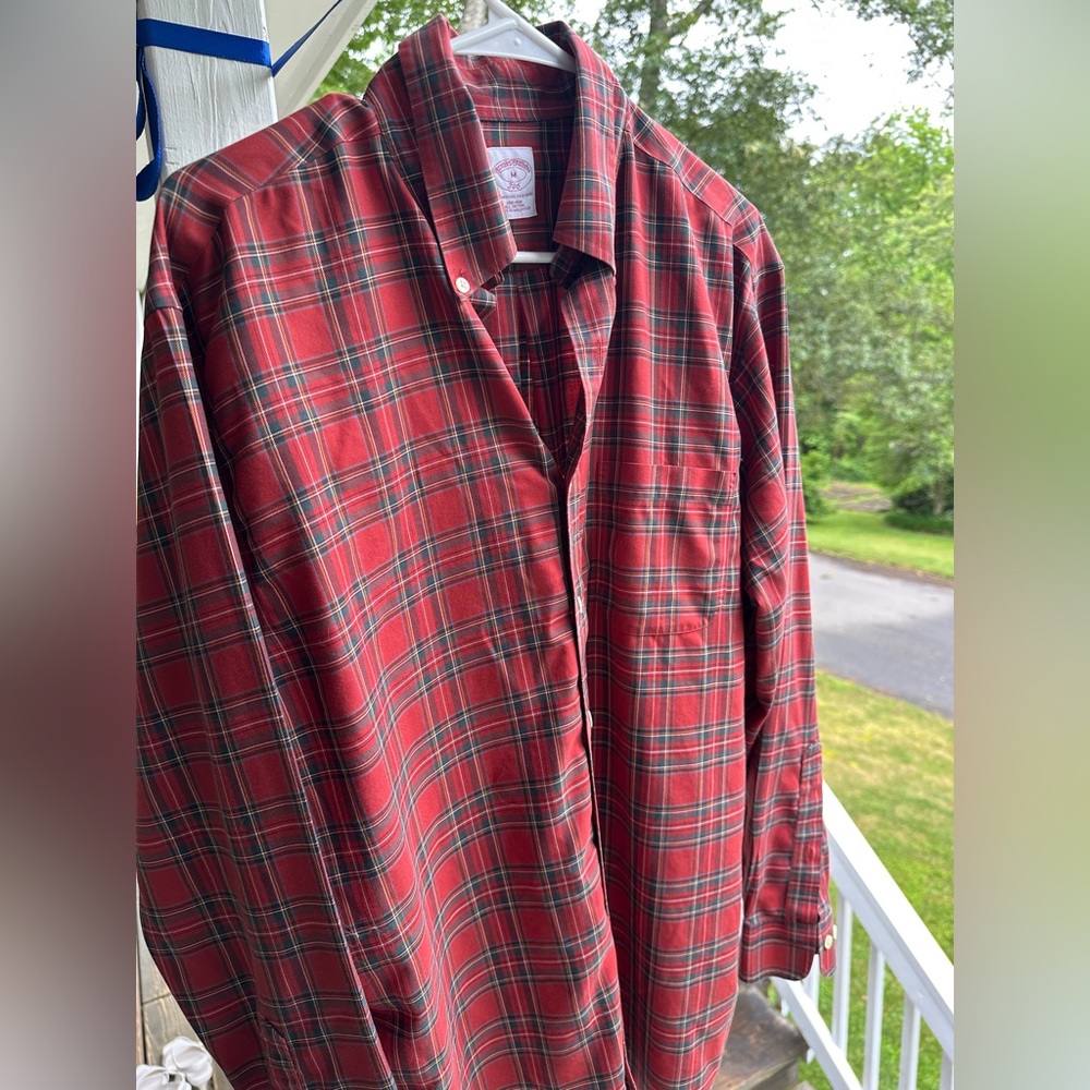 Brooks Brothers Red and Green Casual Button Down Shirt